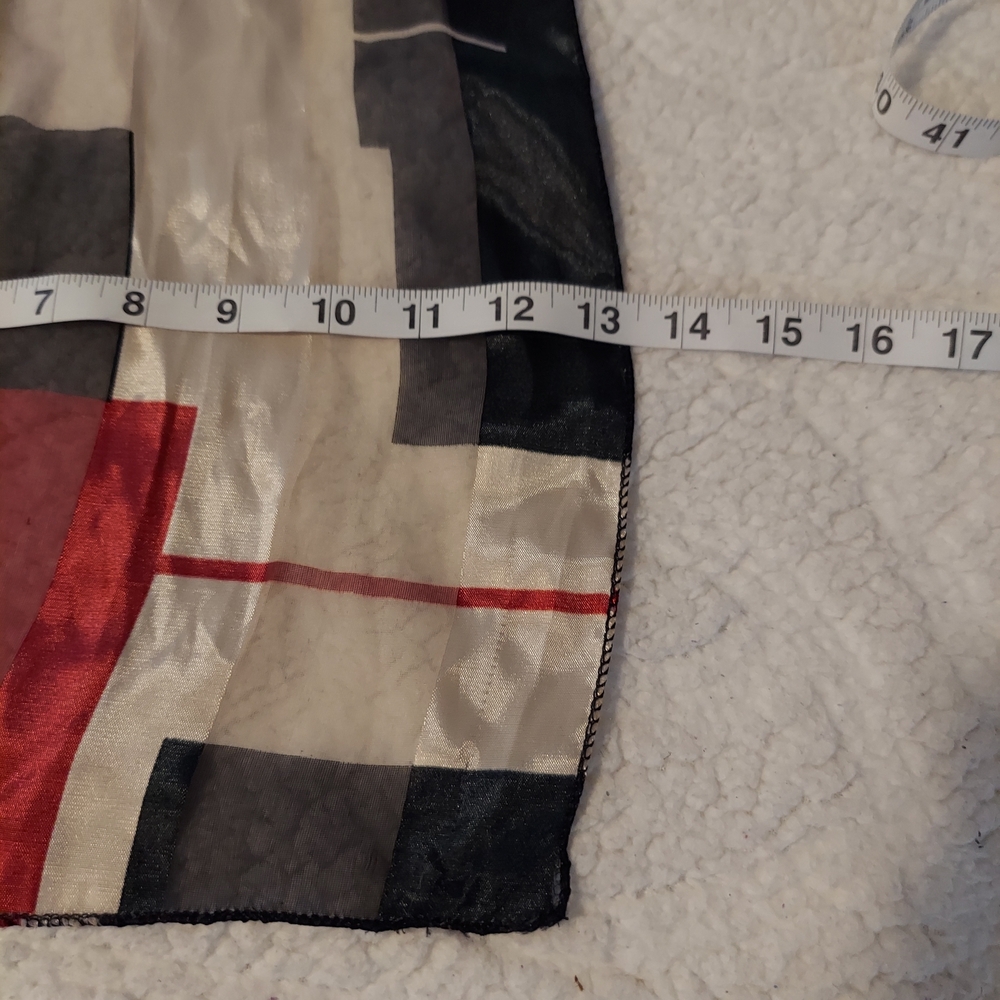 Geometric Patterned Scarf - Picture 2 of 2